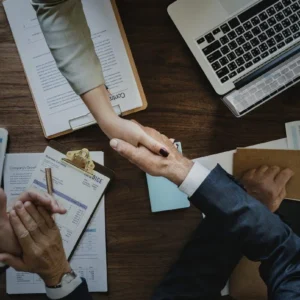 people-3295555_1920-1200x804